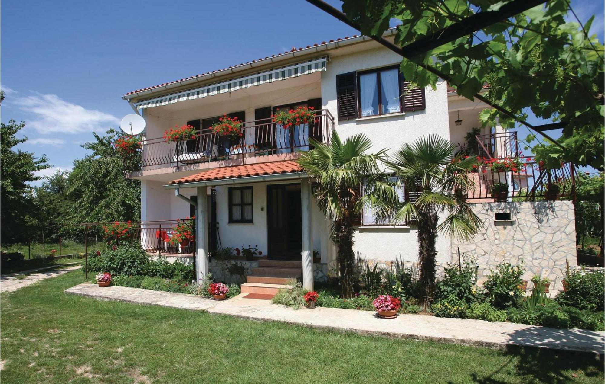 Awesome Apartment In Labin With Wifi Rasa Exterior photo